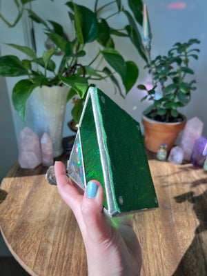 Green mushroom pyramid box