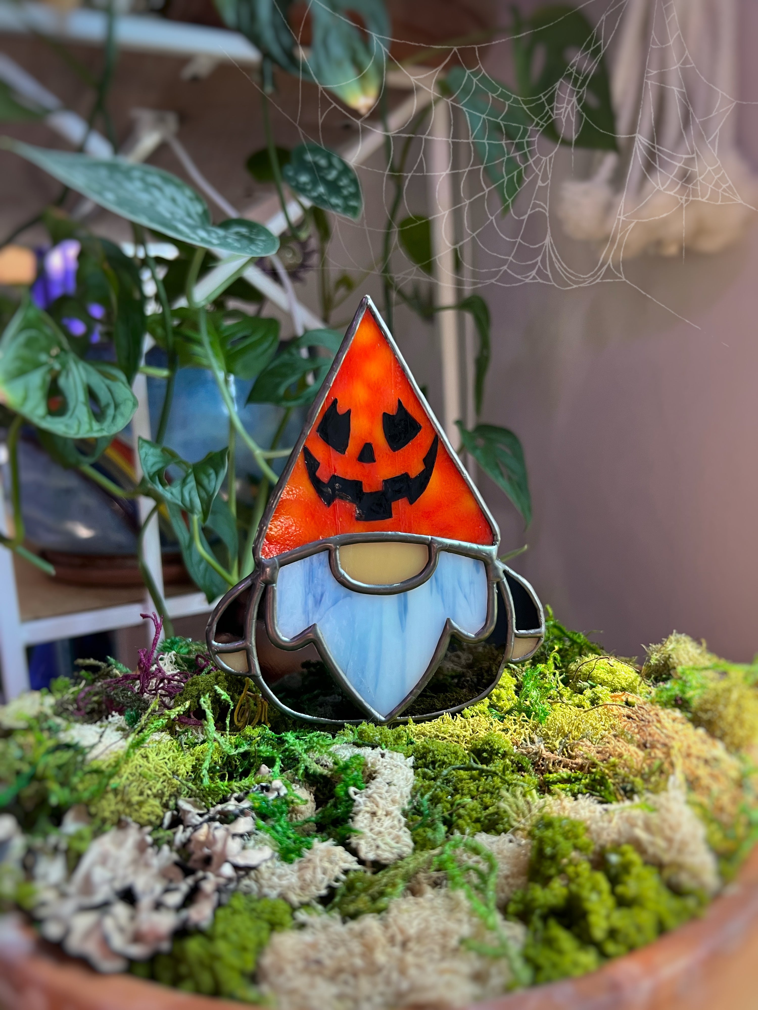 Jack-o-lantern gnome