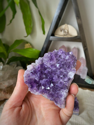 flat Amethyst ideal for sitting fairy