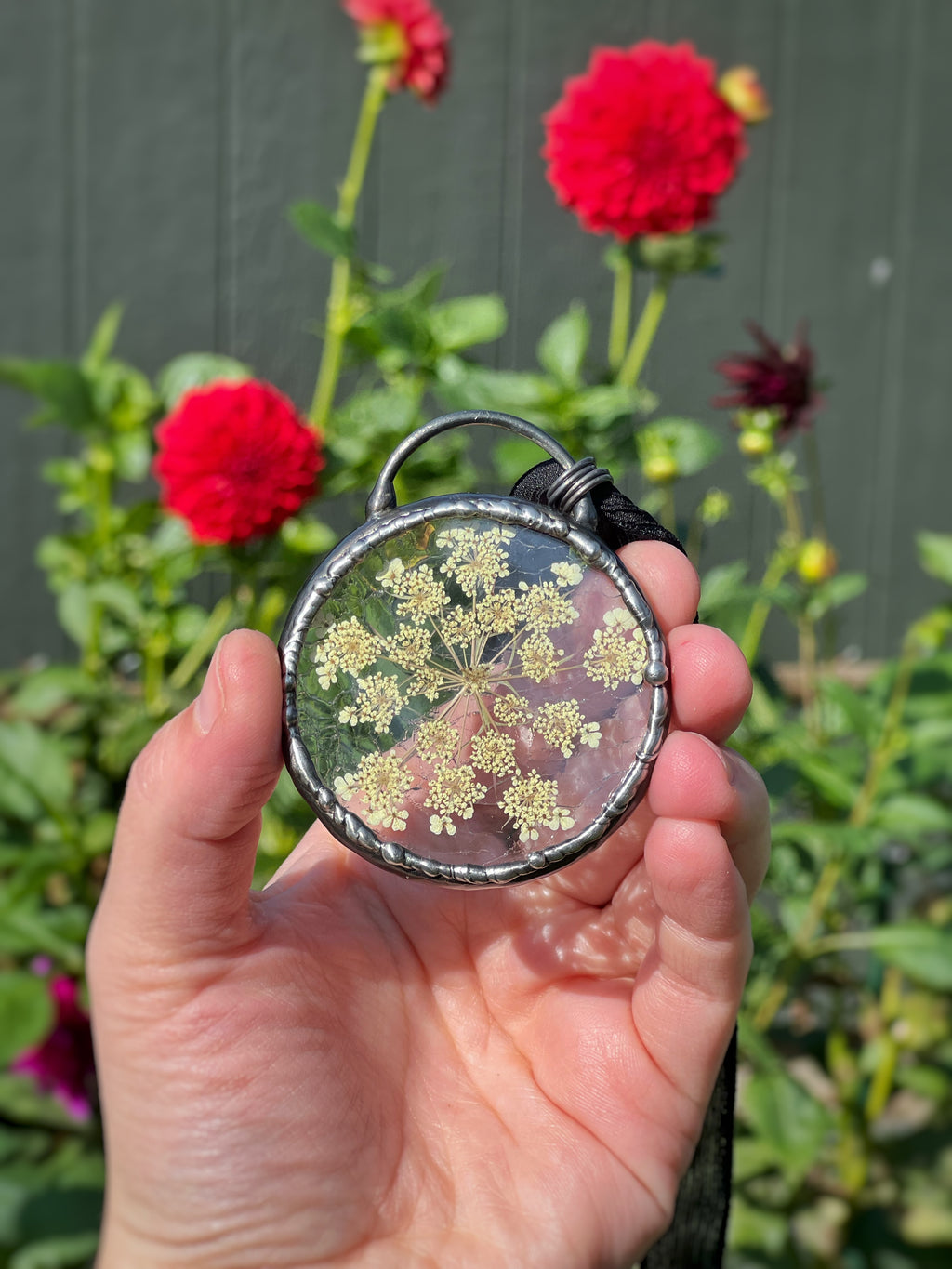 Queen anns lace necklace