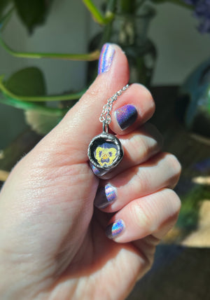 Mini pansy necklace