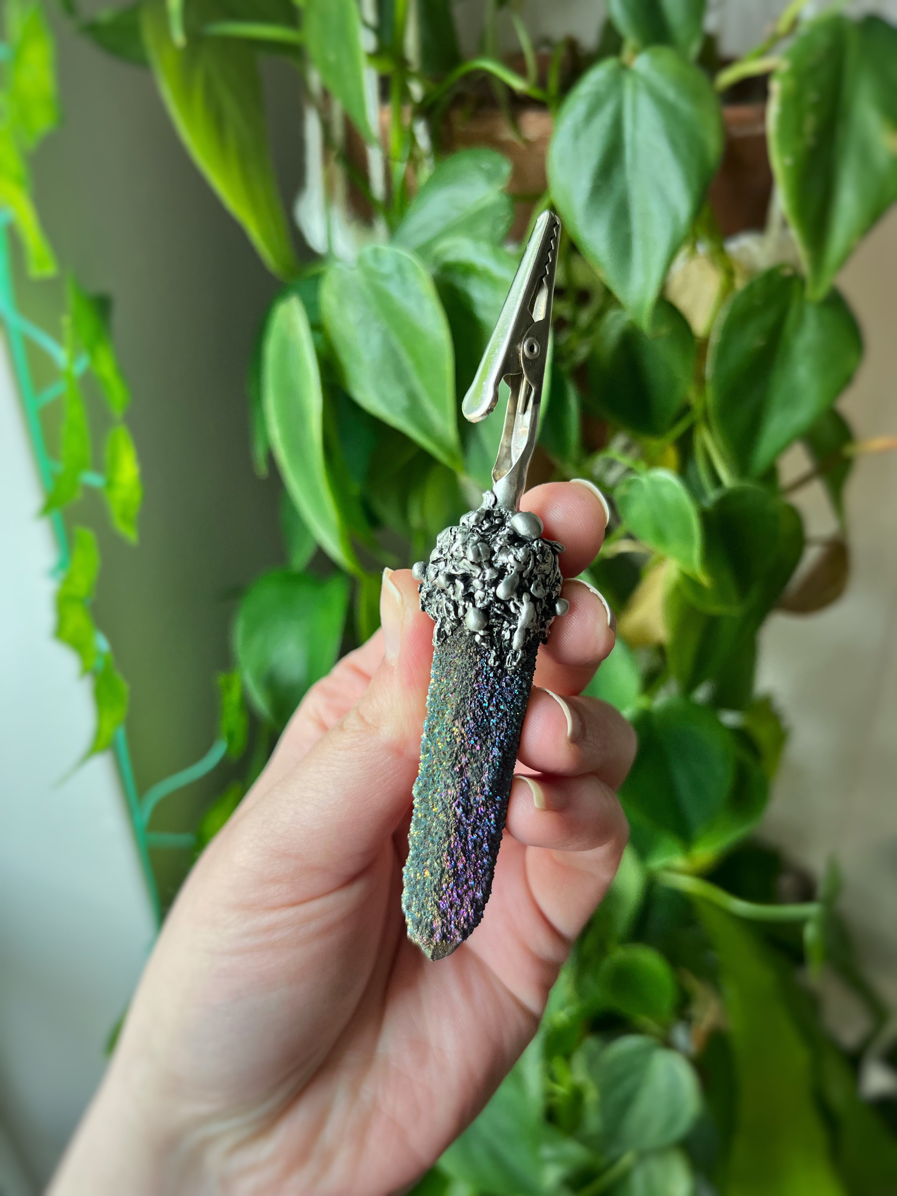 Titanium aura spirit quartz clip wand