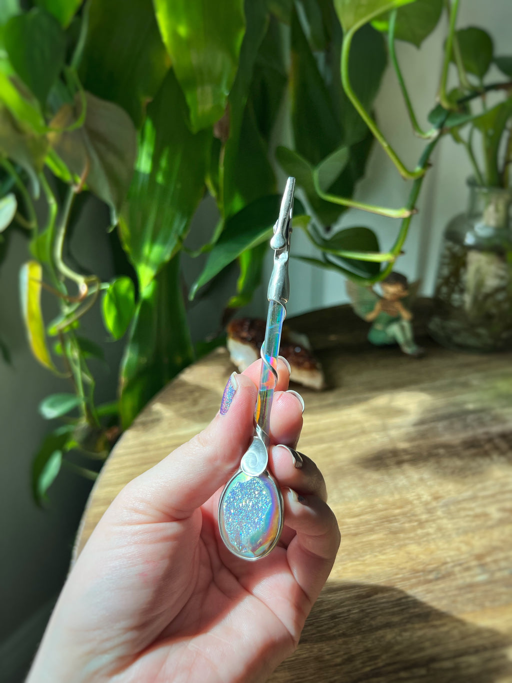 Angel aura druzy clip wand