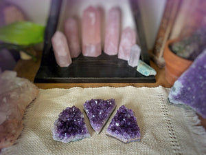 flat Amethyst ideal for sitting fairy